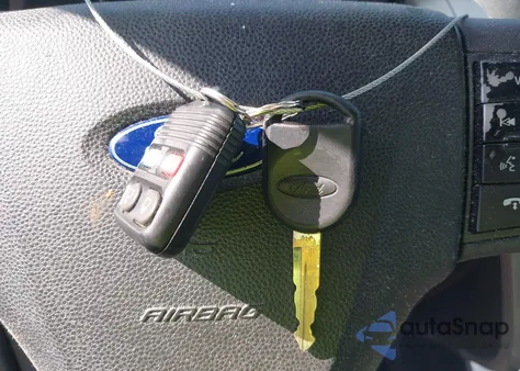 2008 Ford Focus Se/Ses из США, поврежденный, VIN 1FAHP35N58W245170